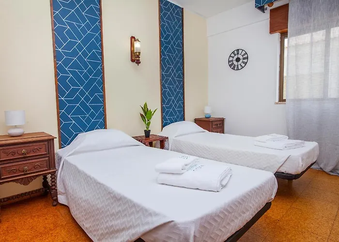 B78 - Fragoso Downtown Apartment